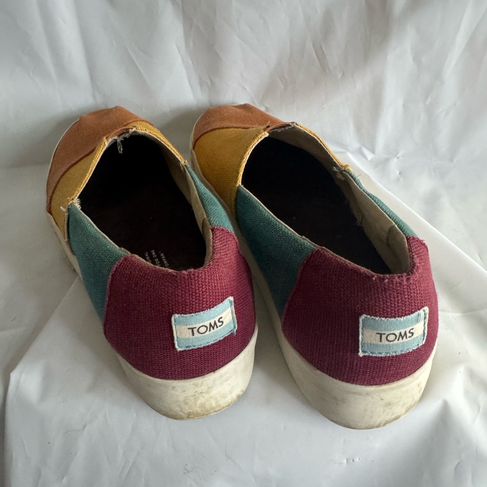 TOMS Fall Colors Canvas Slip-On Shoes wmns 8.5